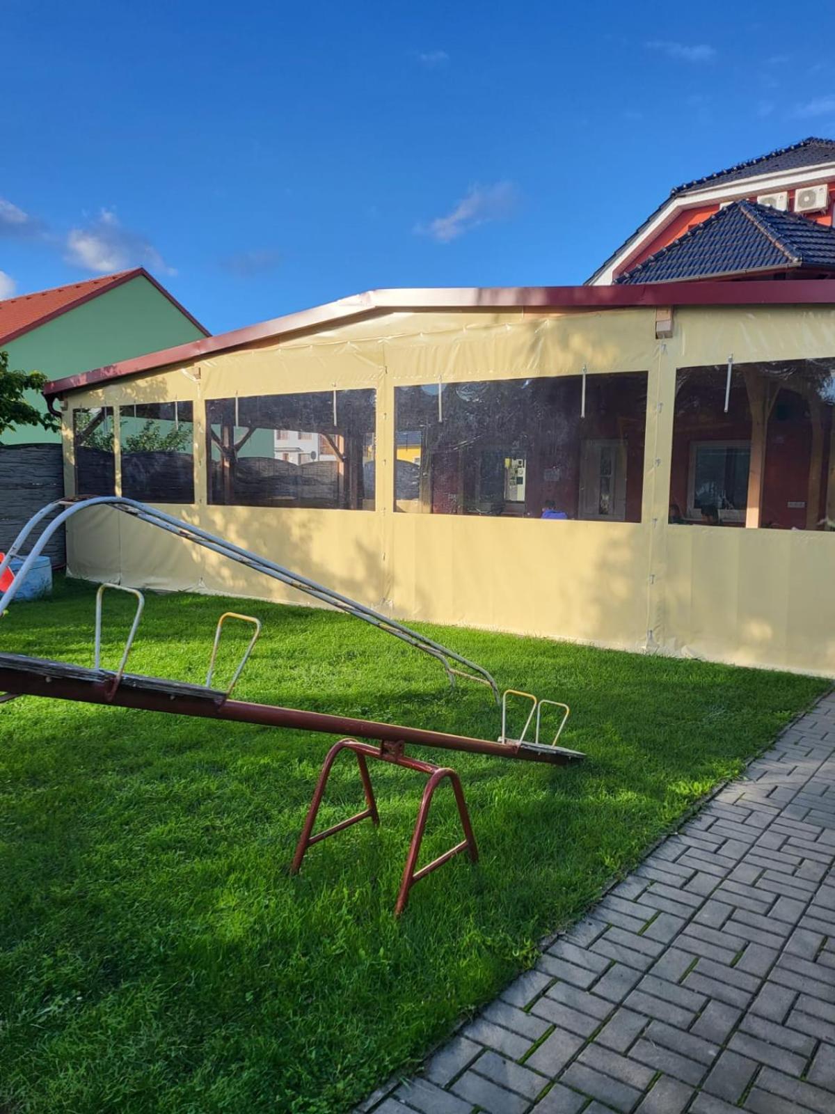 Restaurace A Penzion U Jessyho Perná Exterior photo